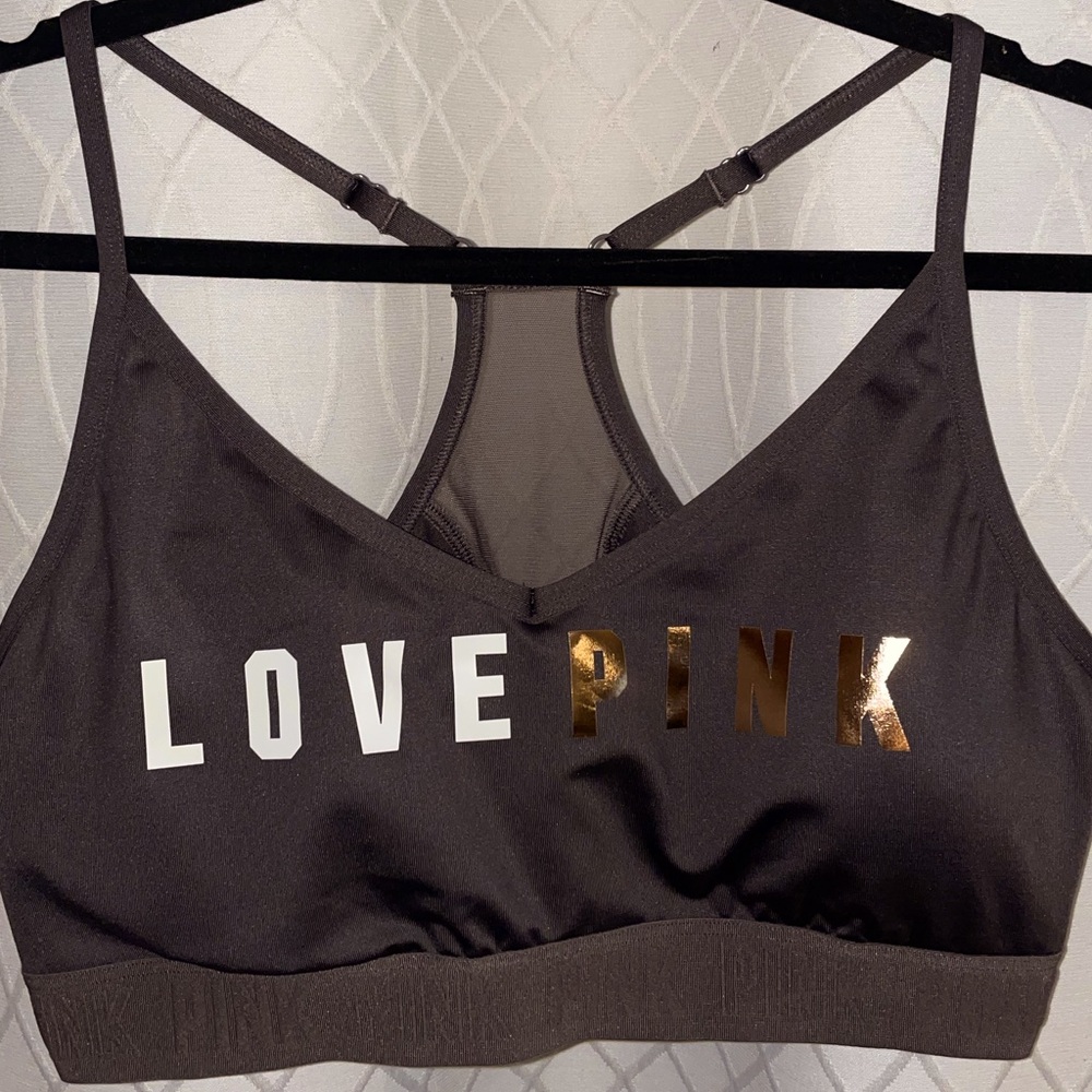 VS PINK women’s active ultimate lightly lined sports bra with adjustable straps